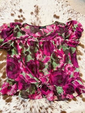 whimsy fairy magenta top with ruffles